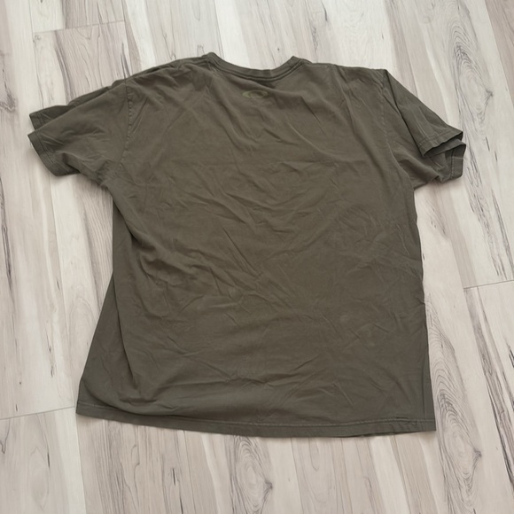 Oakley - Picture 4 of 5